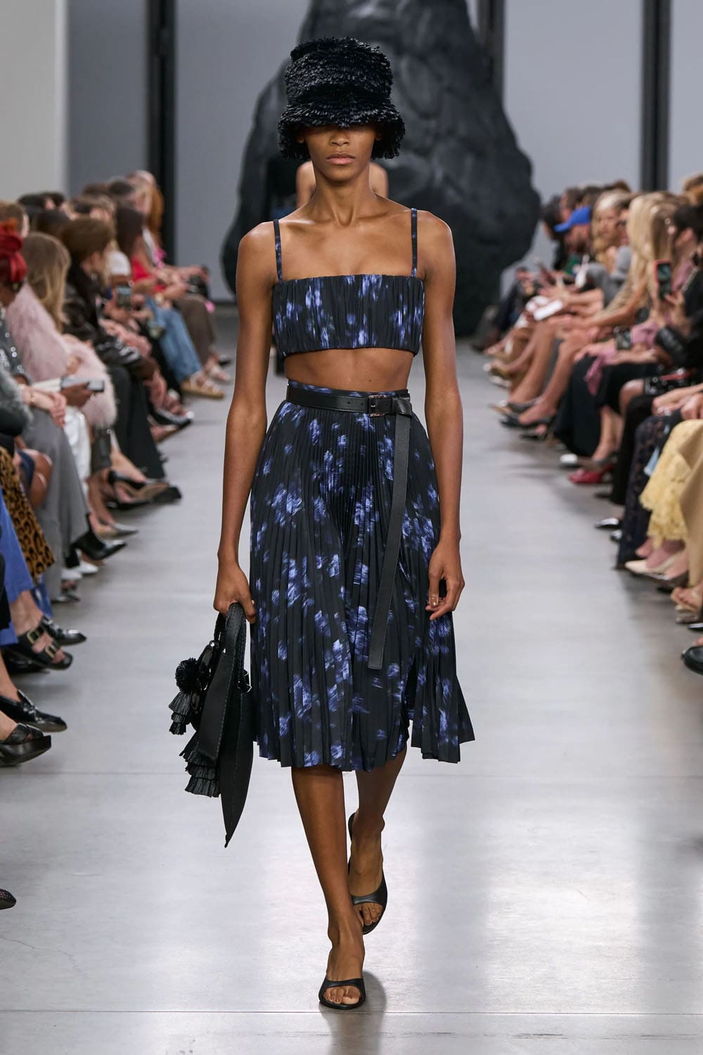 Michael Kors Printemps Été 2025 New York Runway Magazine (28)
