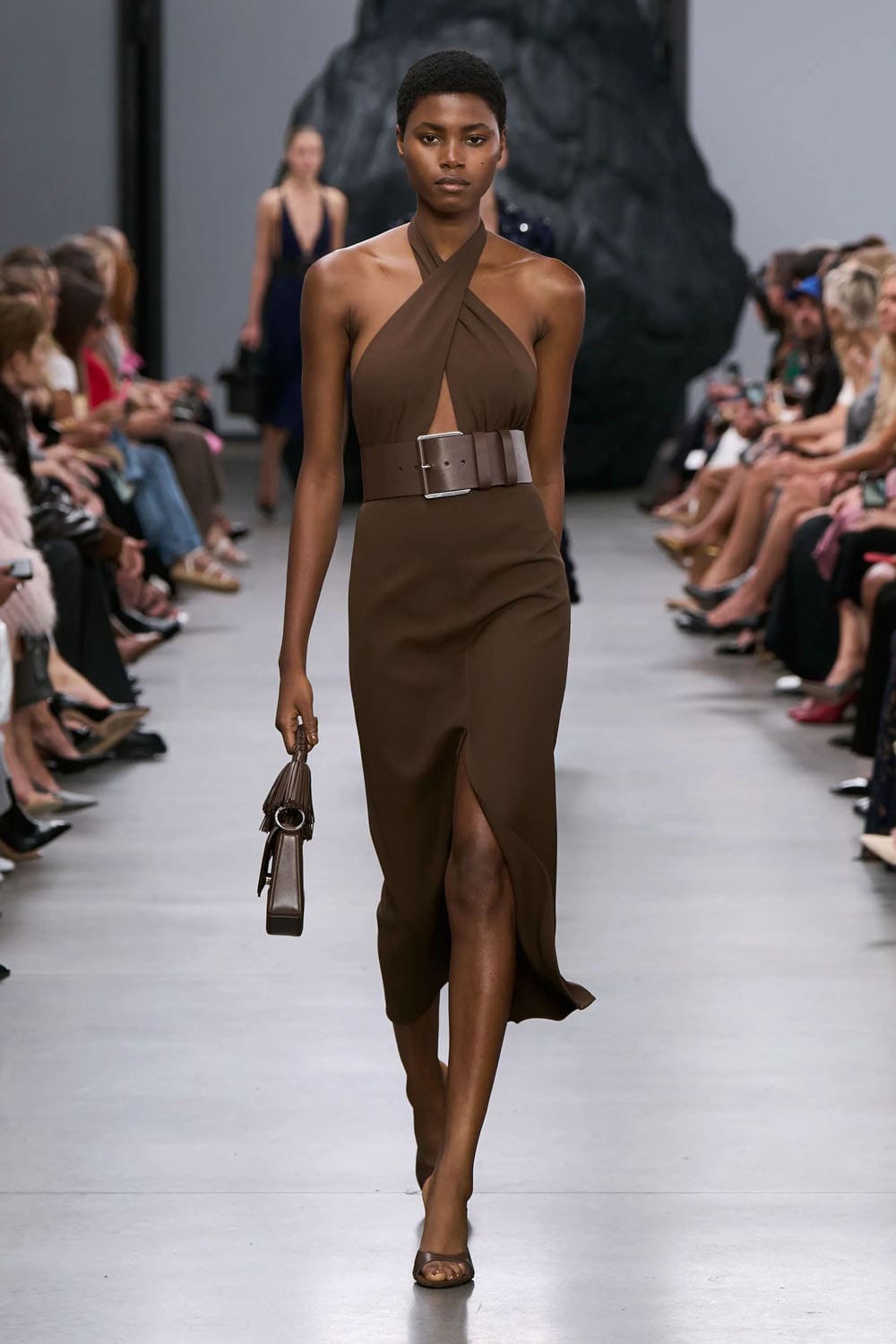 Michael Kors Printemps Été 2025 New York Runway Magazine (35)