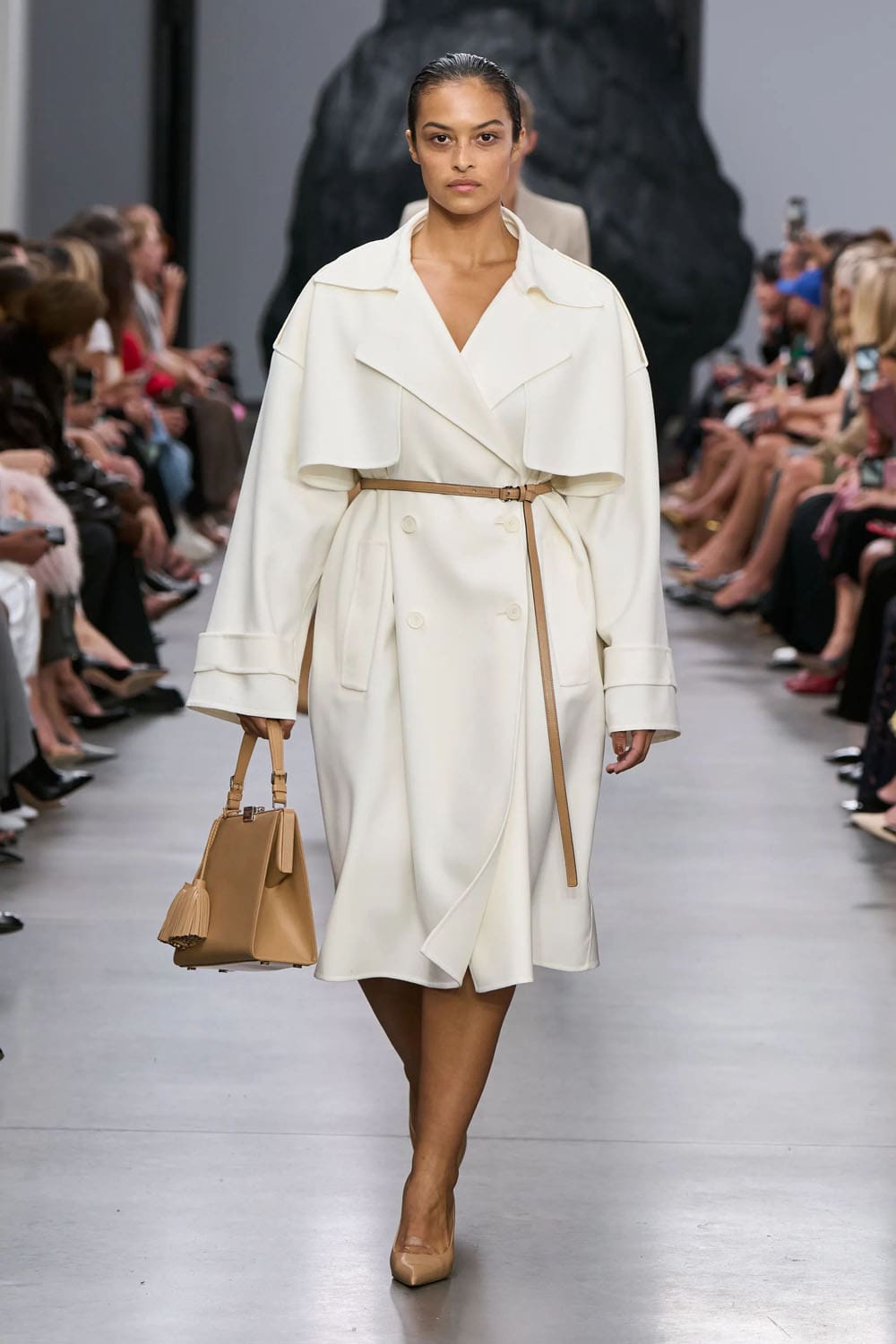Michael Kors Printemps Été 2025 New York Runway Magazine (48)
