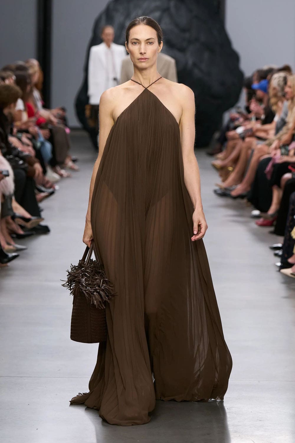 Michael Kors Printemps Été 2025 New York Runway Magazine (50)