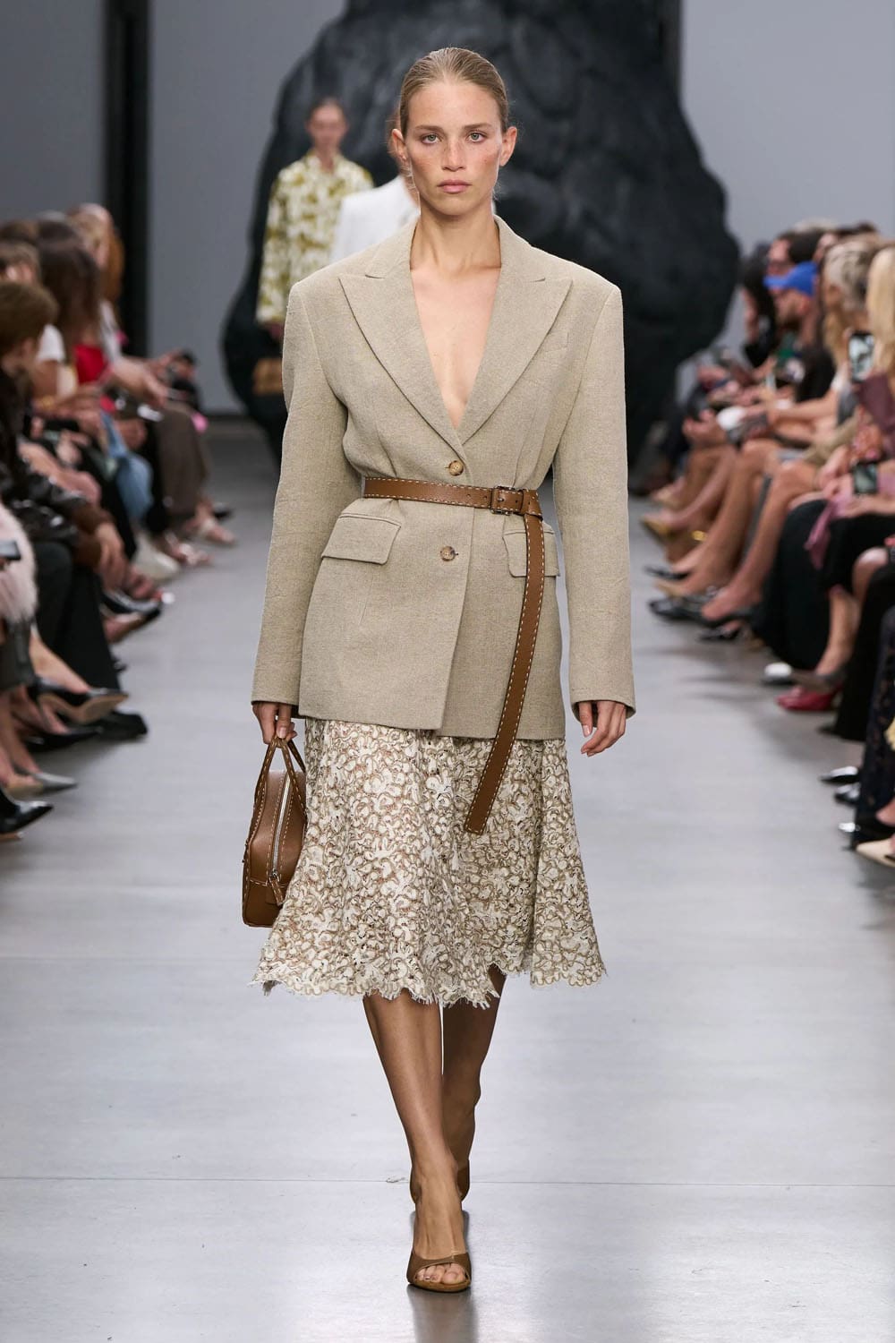 Michael Kors Printemps Été 2025 New York Runway Magazine (51)