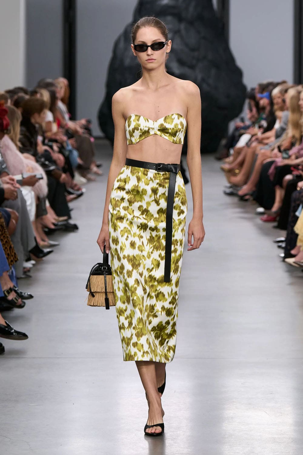 Michael Kors Printemps Été 2025 New York Runway Magazine (55)