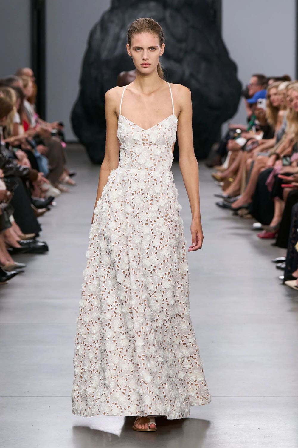 Michael Kors Printemps Été 2025 New York Runway Magazine (65)