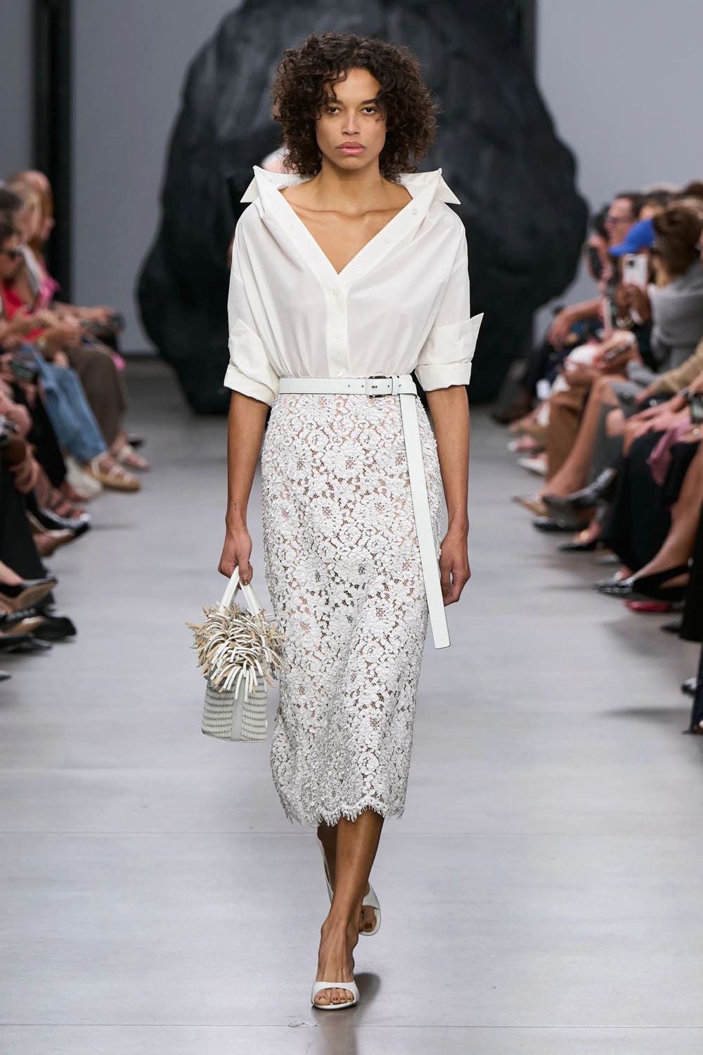 Michael Kors Printemps Été 2025 New York Runway Magazine (7)