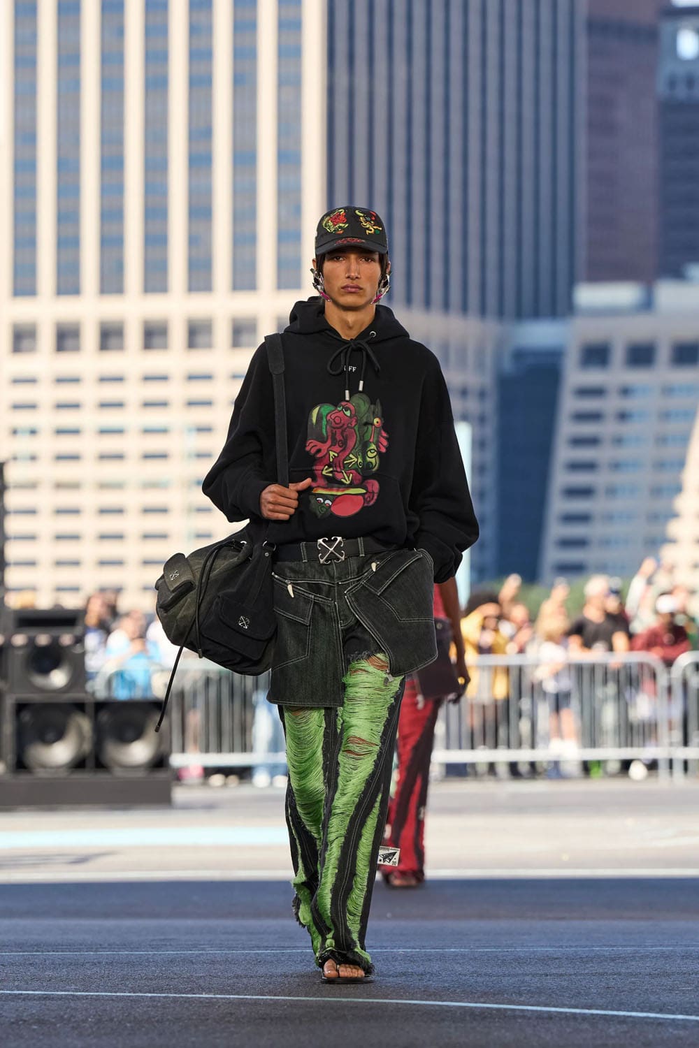 Off White Весна Лето 2025 Нью-Йорк Runway Журнал (26)