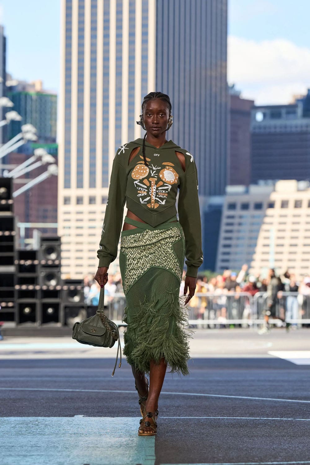 Off White Весна Лето 2025 Нью-Йорк Runway Журнал (30)