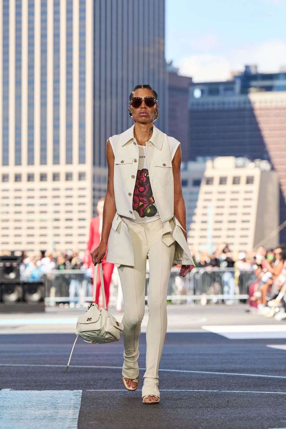 Off White Весна Лето 2025 Нью-Йорк Runway Журнал (9)