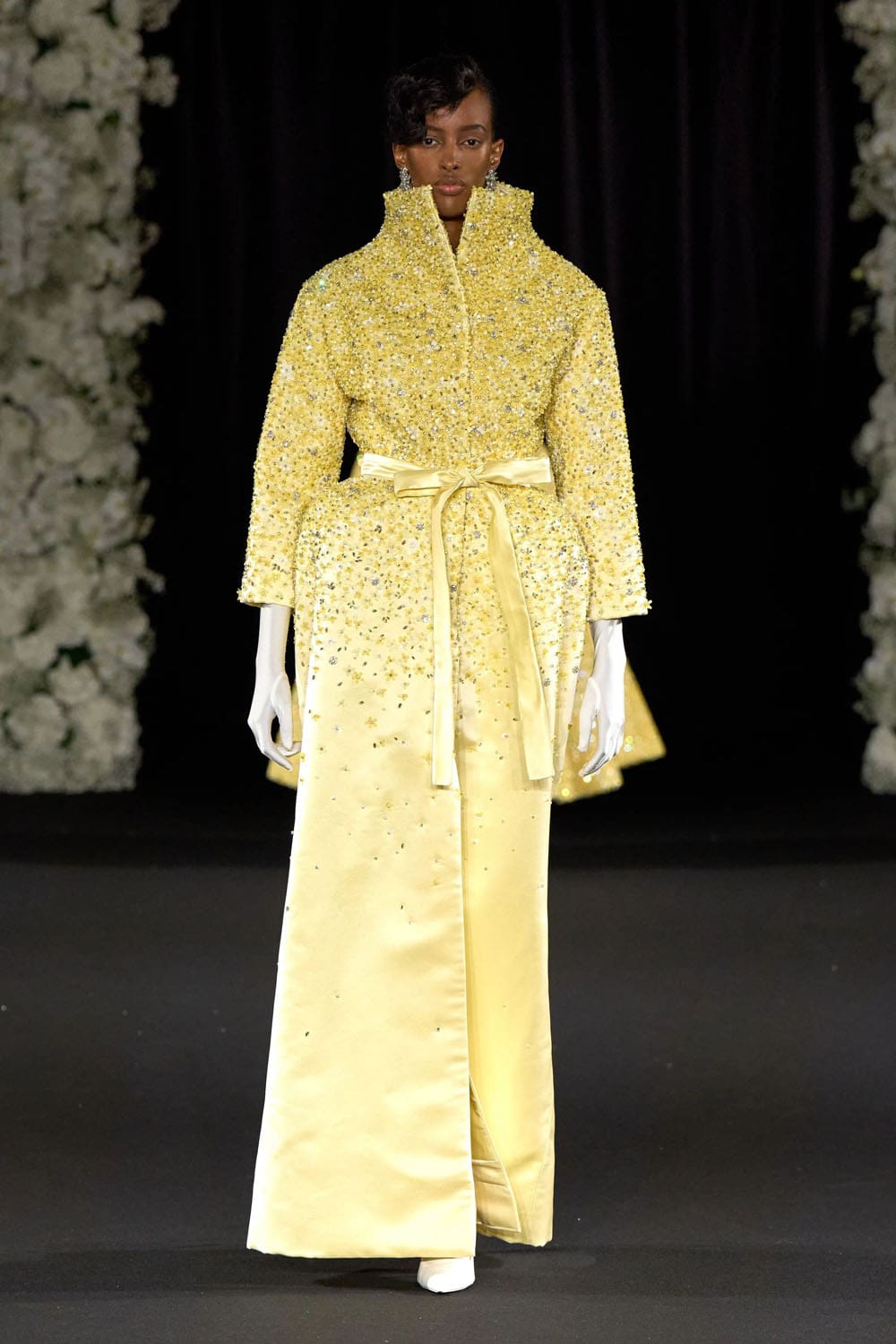 Richard Quinn Primavera Estate 2025 Londra Runway Magazine (10)