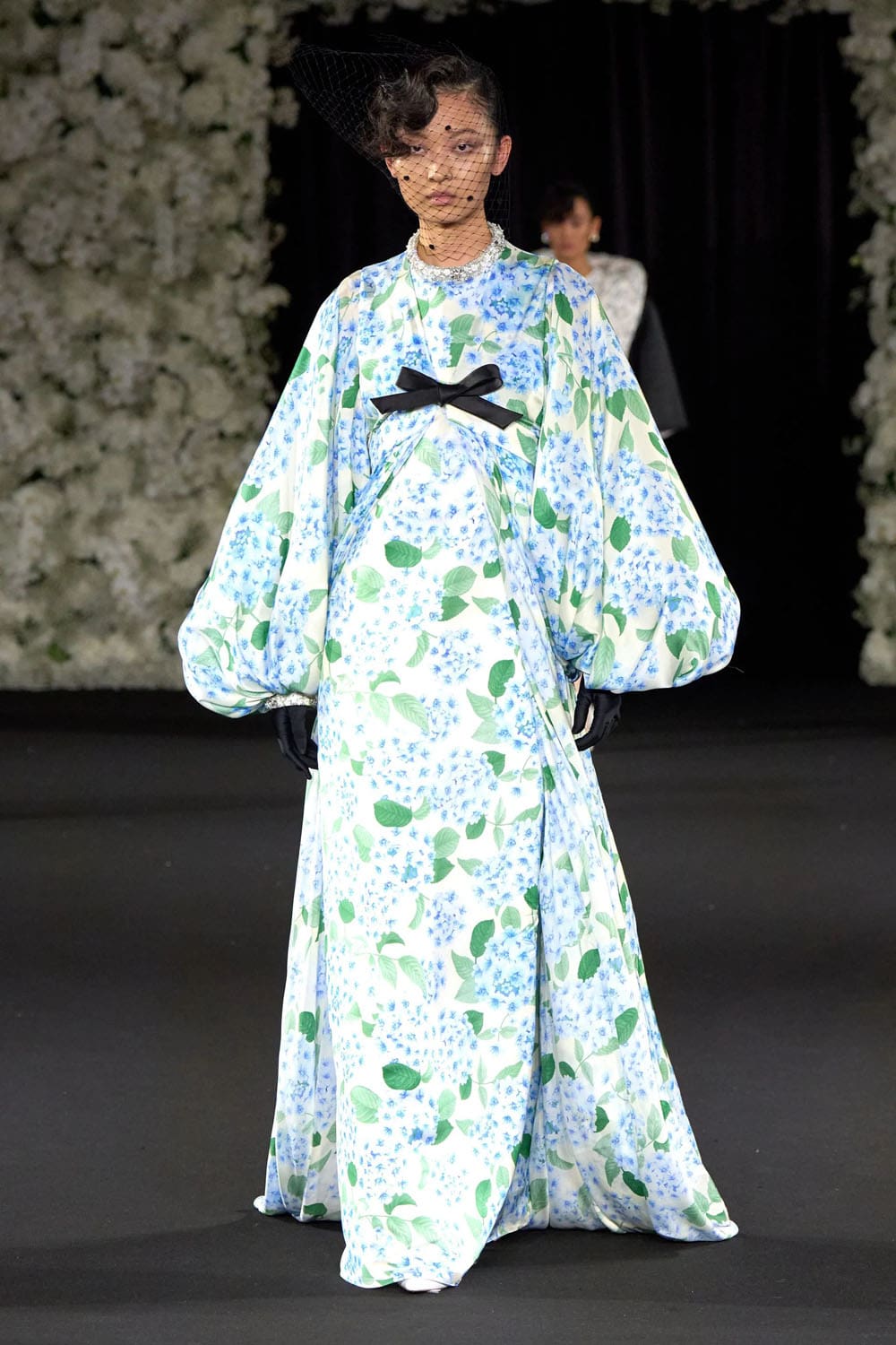 Richard Quinn Primavera Estate 2025 Londra Runway Magazine (14)