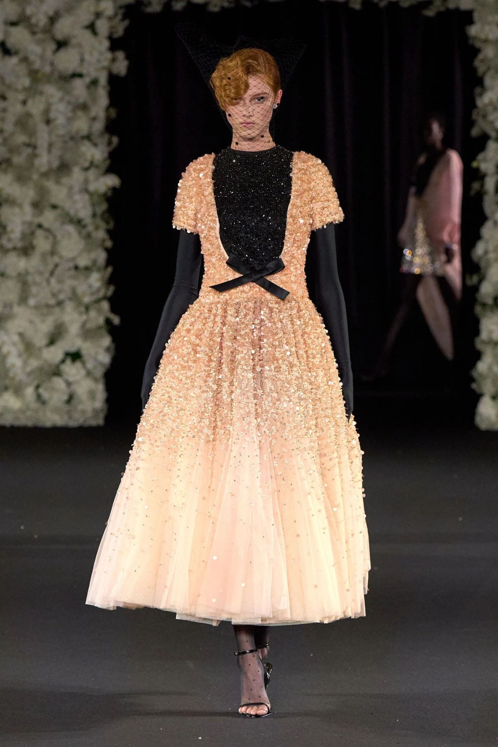 Richard Quinn Primavera Estate 2025 Londra Runway Magazine (17)