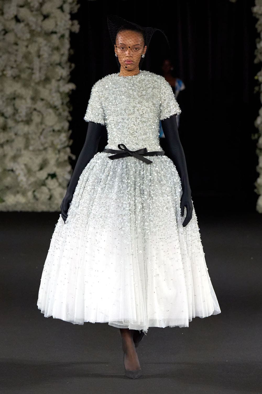 Richard Quinn Primavera Estate 2025 Londra Runway Magazine (20)