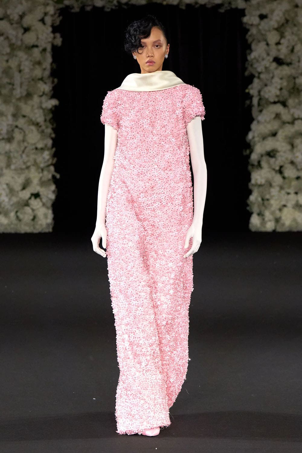 Richard Quinn Primavera Estate 2025 Londra Runway Magazine (22)