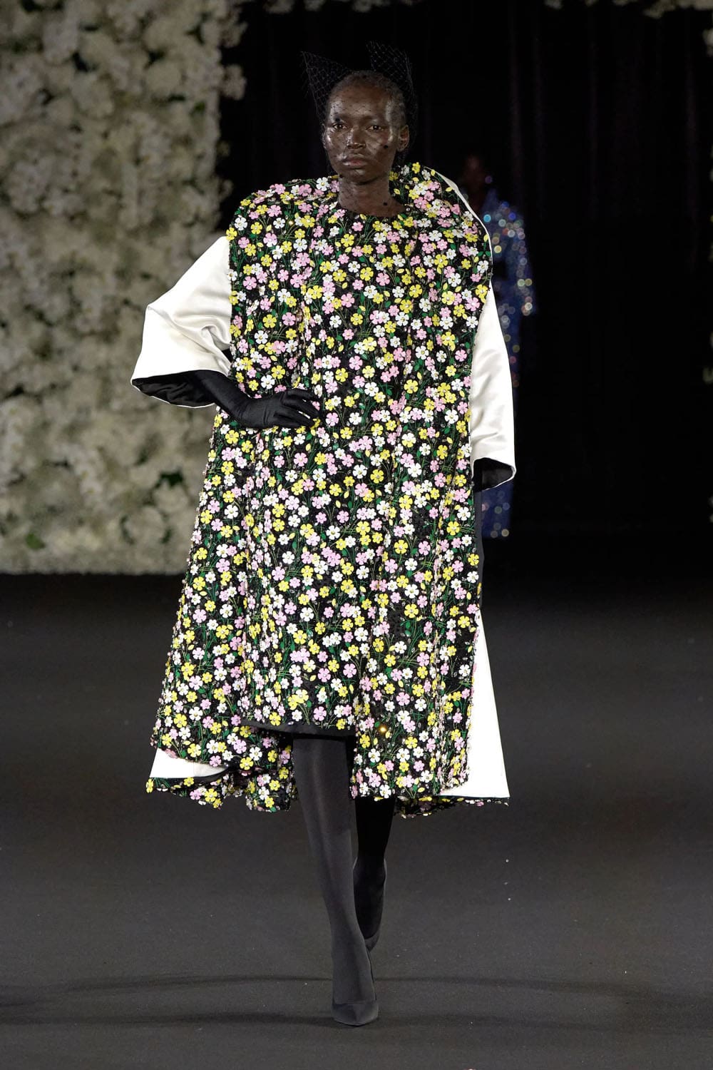Richard Quinn Primavera Estate 2025 Londra Runway Magazine (23)