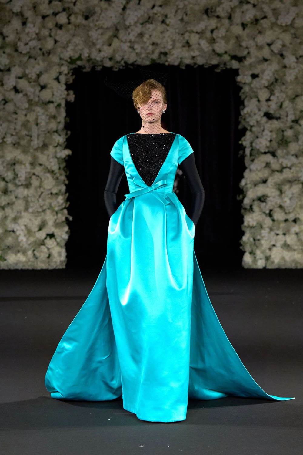 Richard Quinn Primavera Estate 2025 Londra Runway Magazine (26)