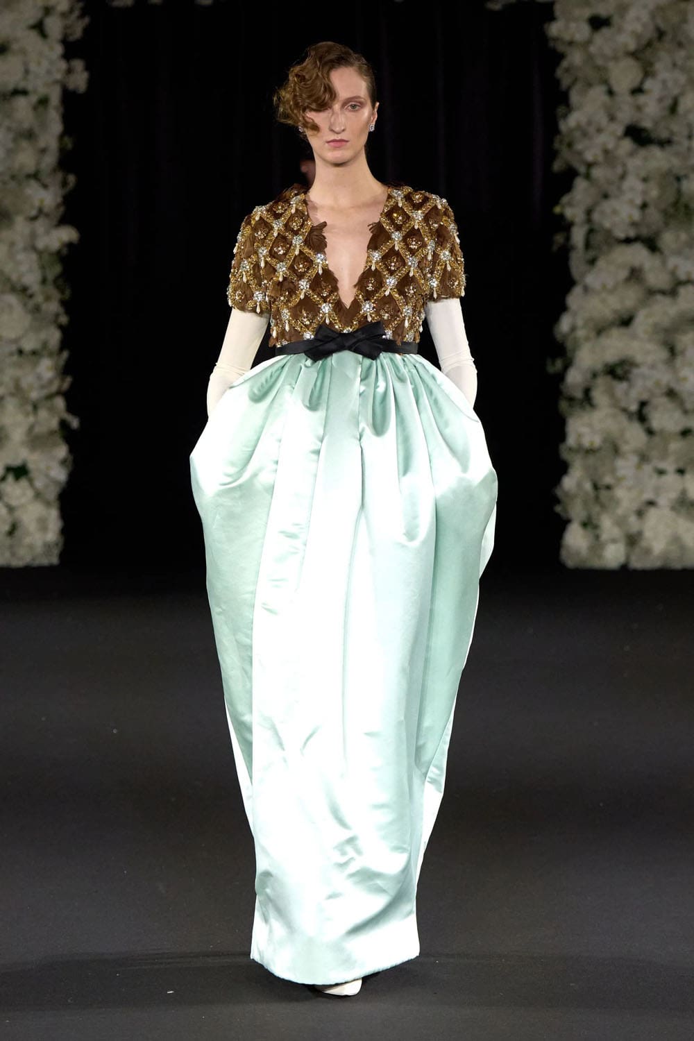 Richard Quinn Primavera Estate 2025 Londra Runway Magazine (29)