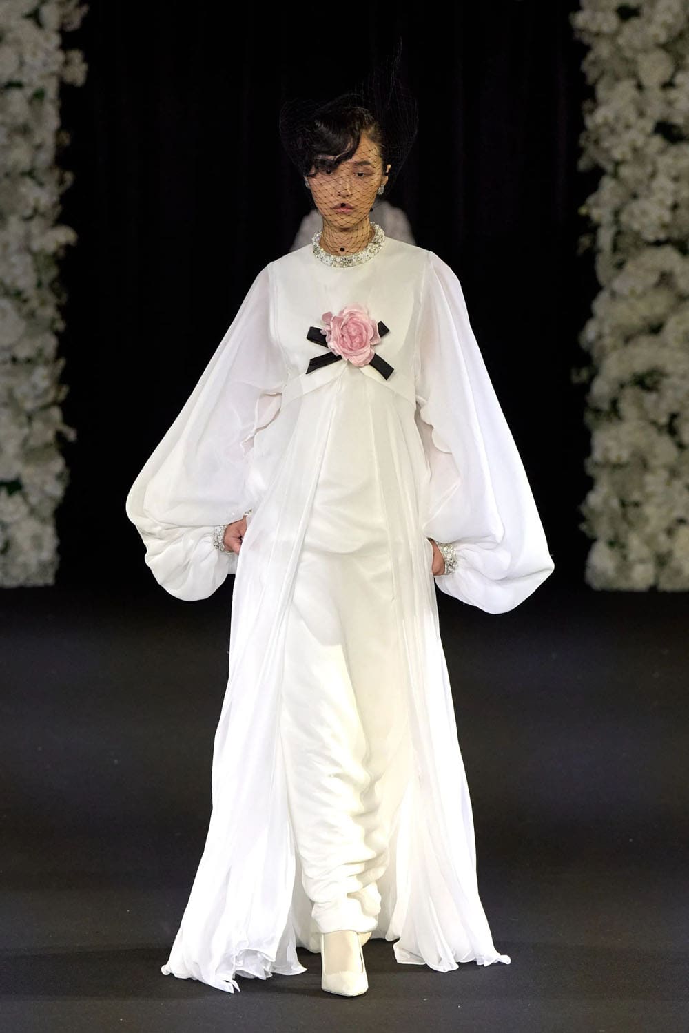 Richard Quinn Primavera Estate 2025 Londra Runway Magazine (34)