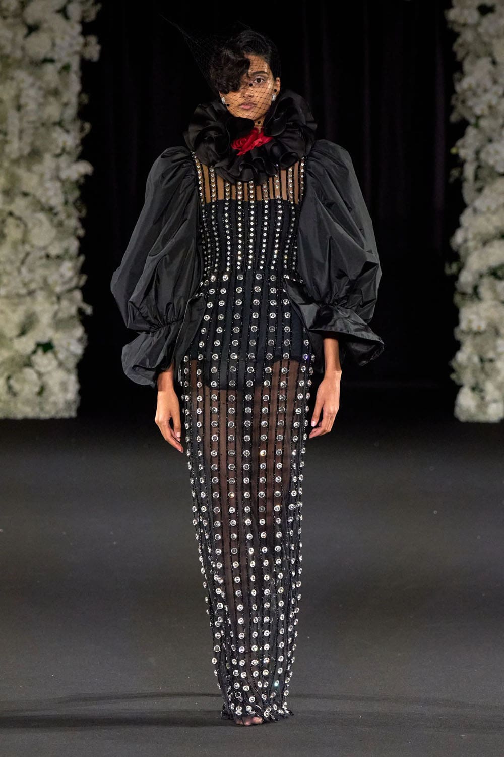Richard Quinn Primavera Estate 2025 Londra Runway Magazine (5)