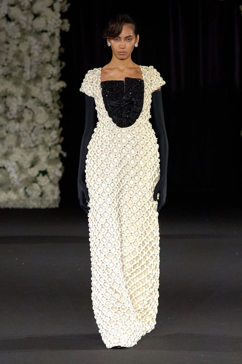 Richard Quinn Primavera Estate 2025 Londra Runway Magazine (8)