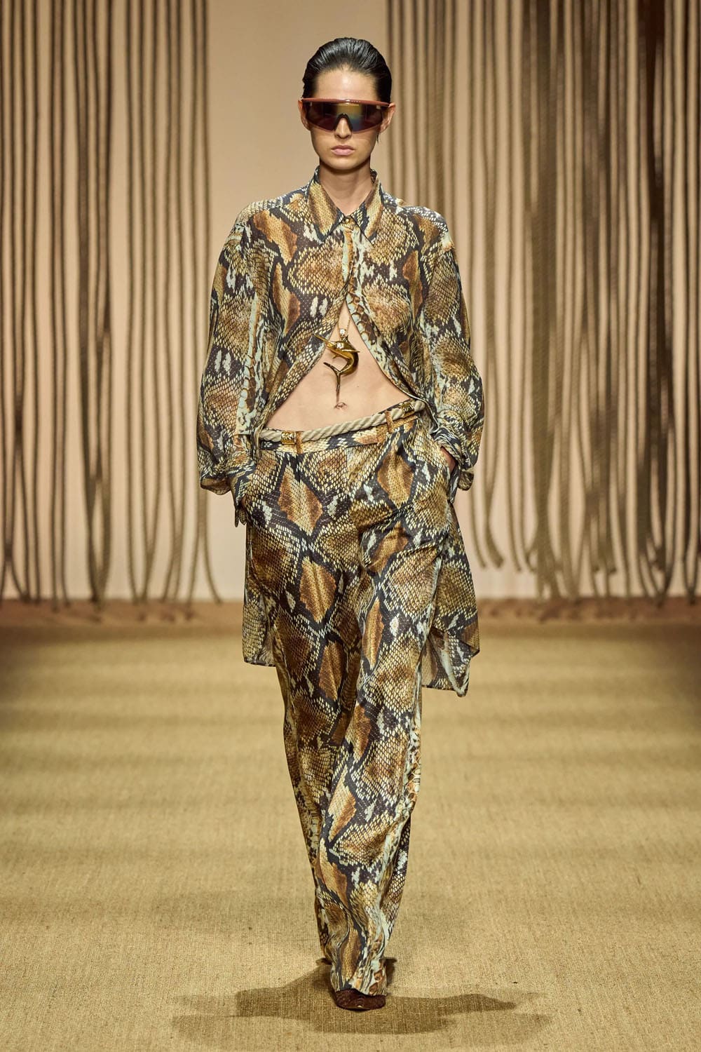 Roberto Cavalli Spring Summer 2025 Milan Runway Magazine (25)