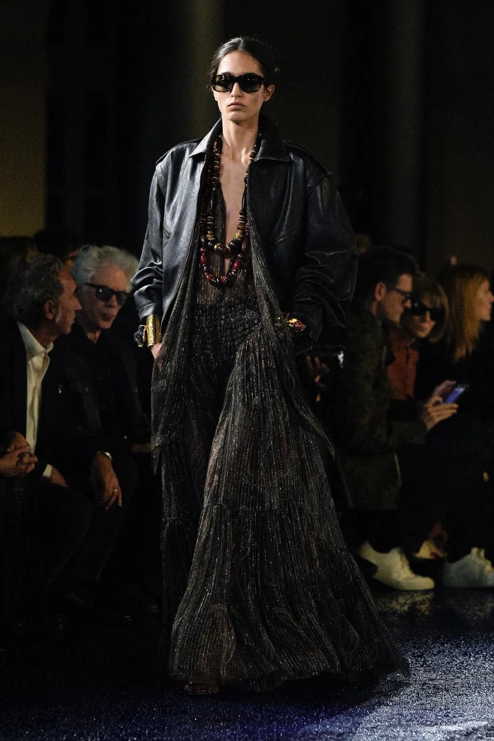 Saint Laurent 2025 春夏系列 Runway 杂志(20)