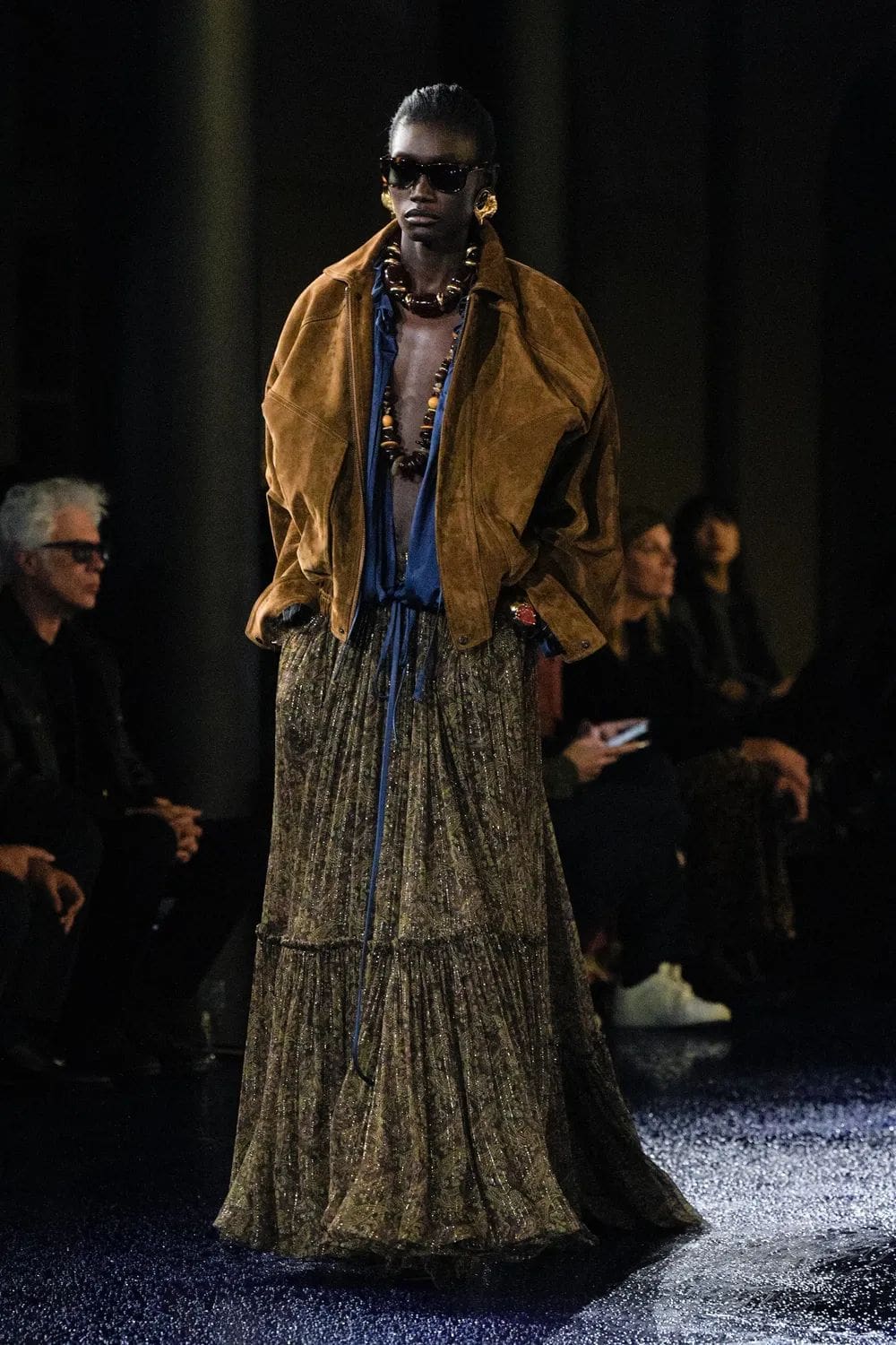 Saint Laurent 2025 春夏系列 Runway 杂志(27)
