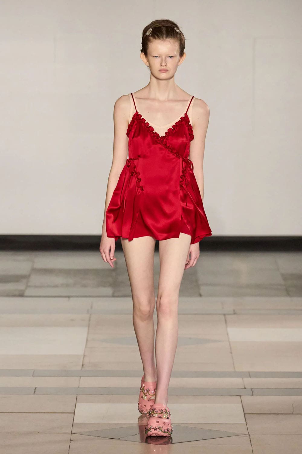 Simone Rocha Primavera Verano 2025 Londres Runway Revista (16)