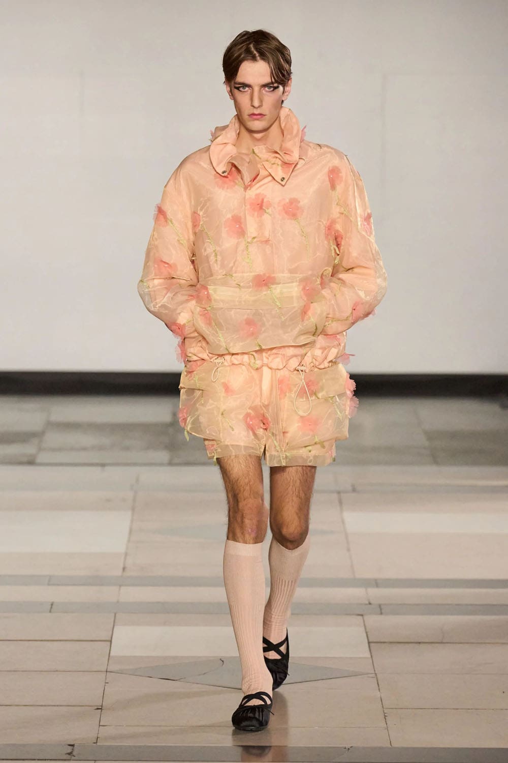 Simone Rocha Primavera Verano 2025 Londres Runway Revista (17)