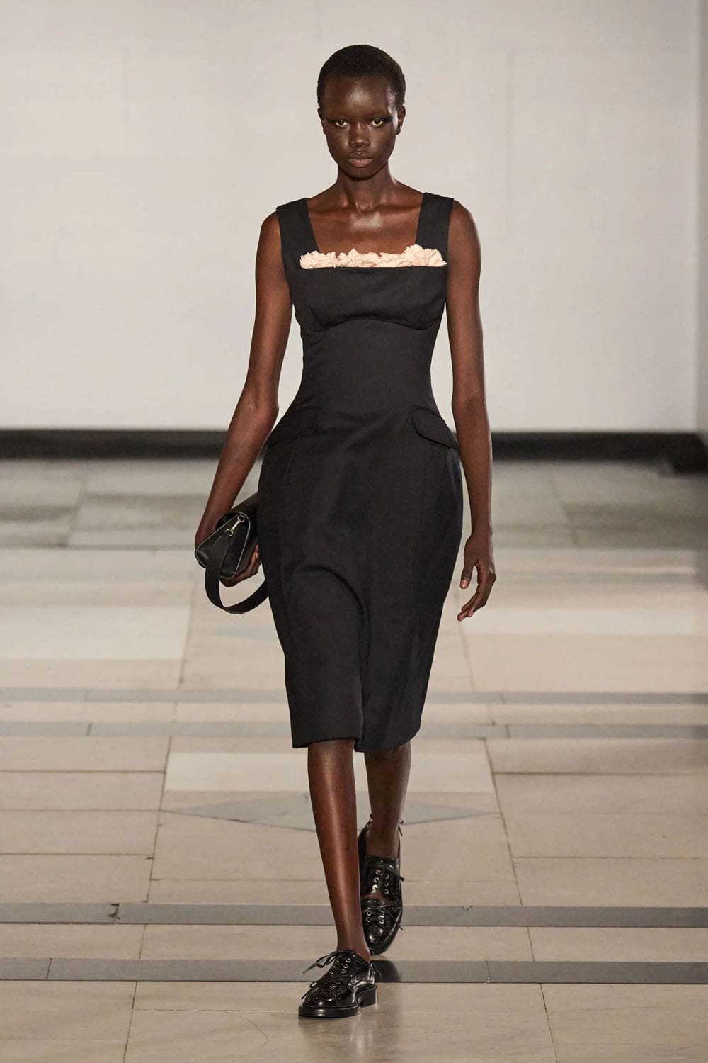Simone Rocha Primavera Verano 2025 Londres Runway Revista (23)