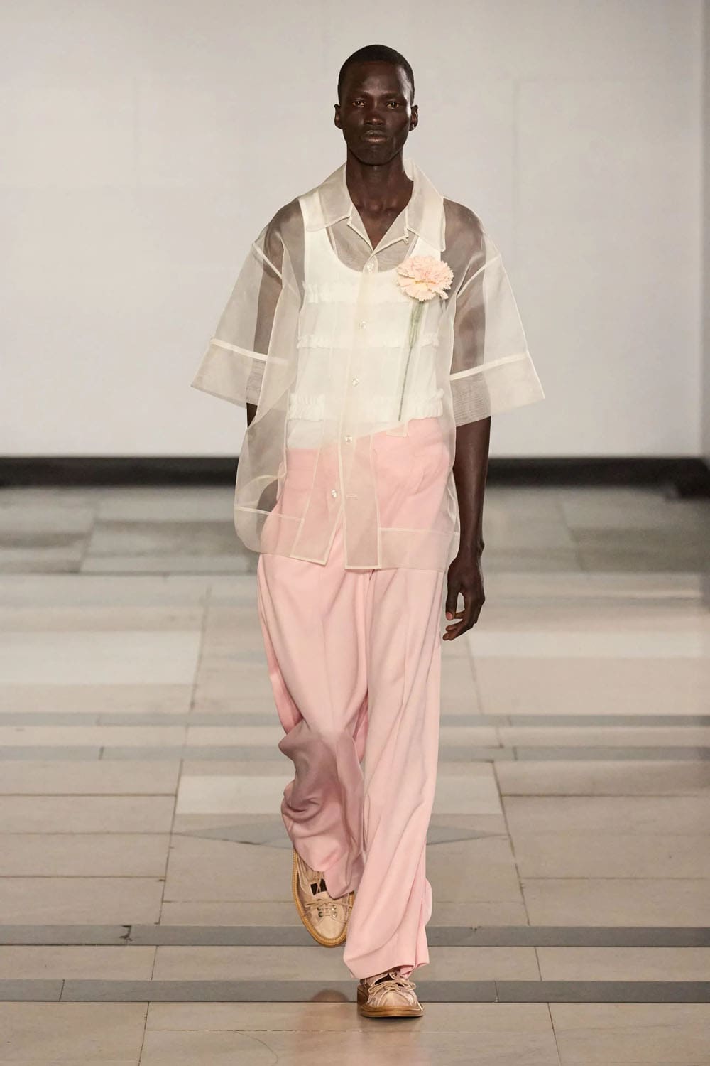 Simone Rocha Primavera Verano 2025 Londres Runway Revista (24)
