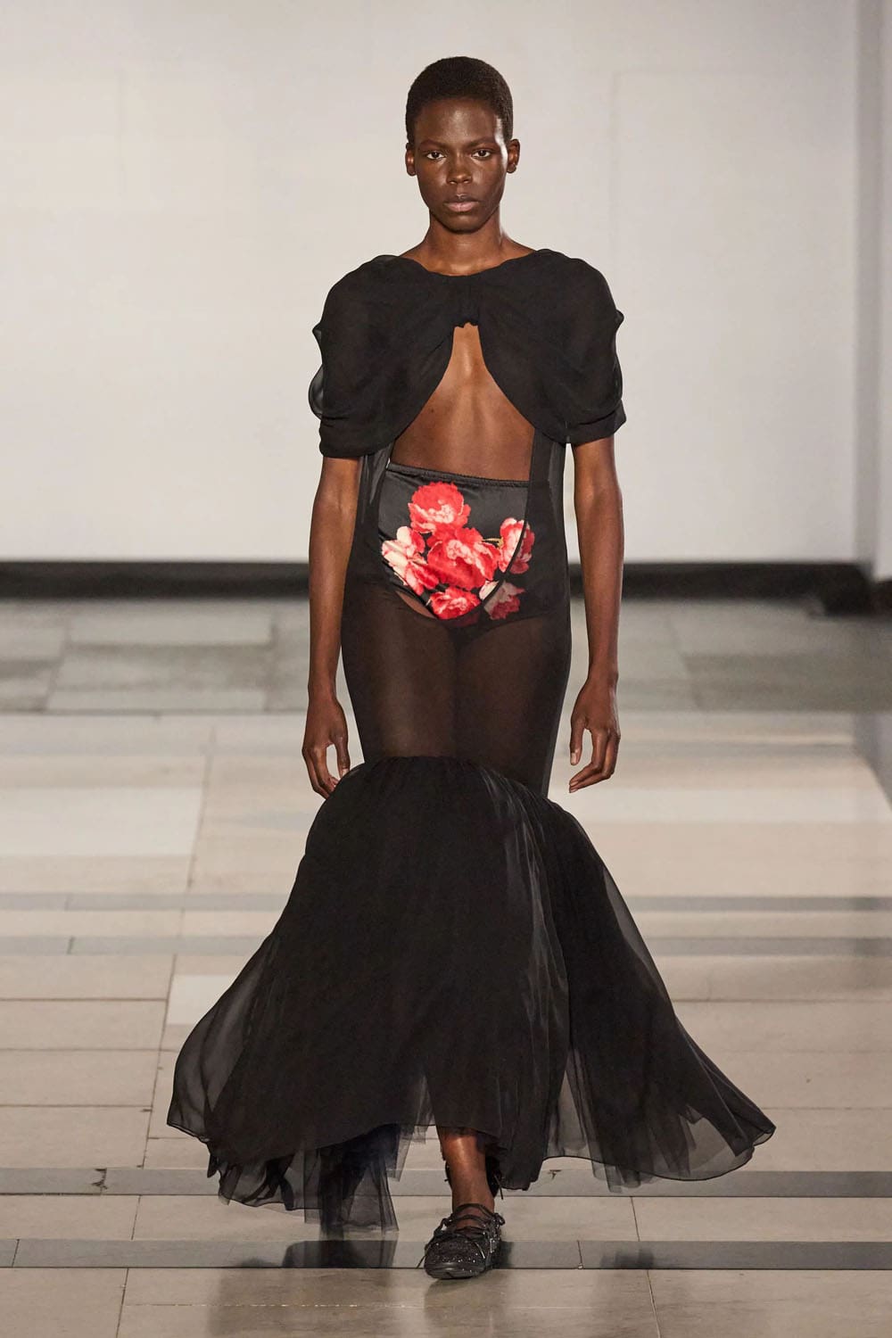 Simone Rocha Primavera Verano 2025 Londres Runway Revista (40)