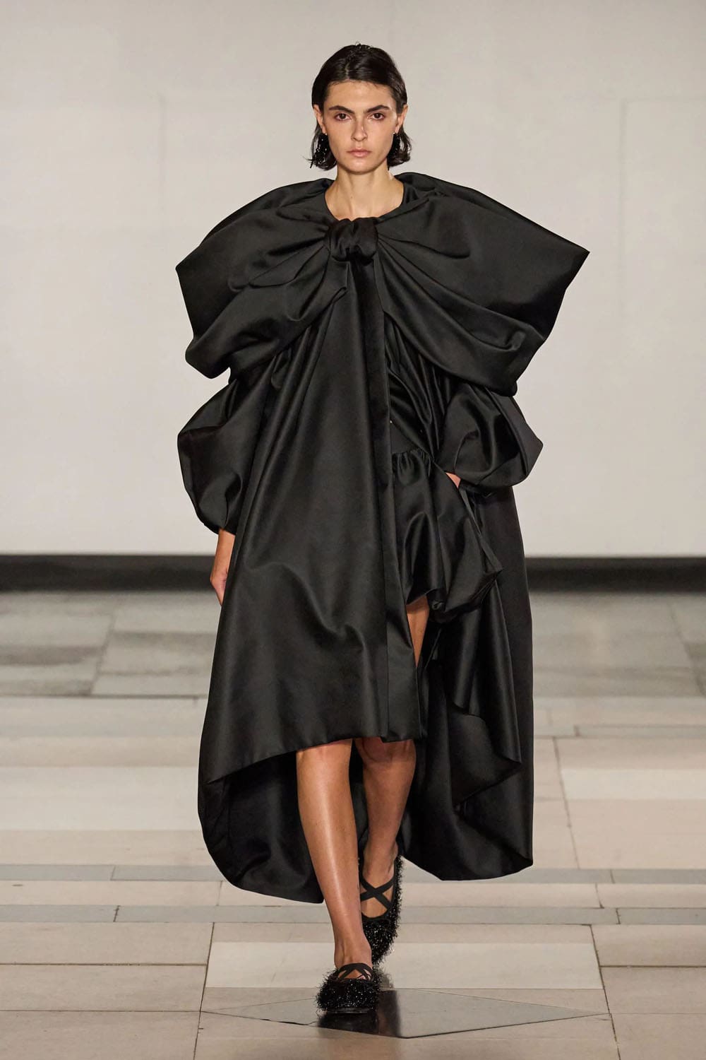 Simone Rocha Primavera Verano 2025 Londres Runway Revista (50)