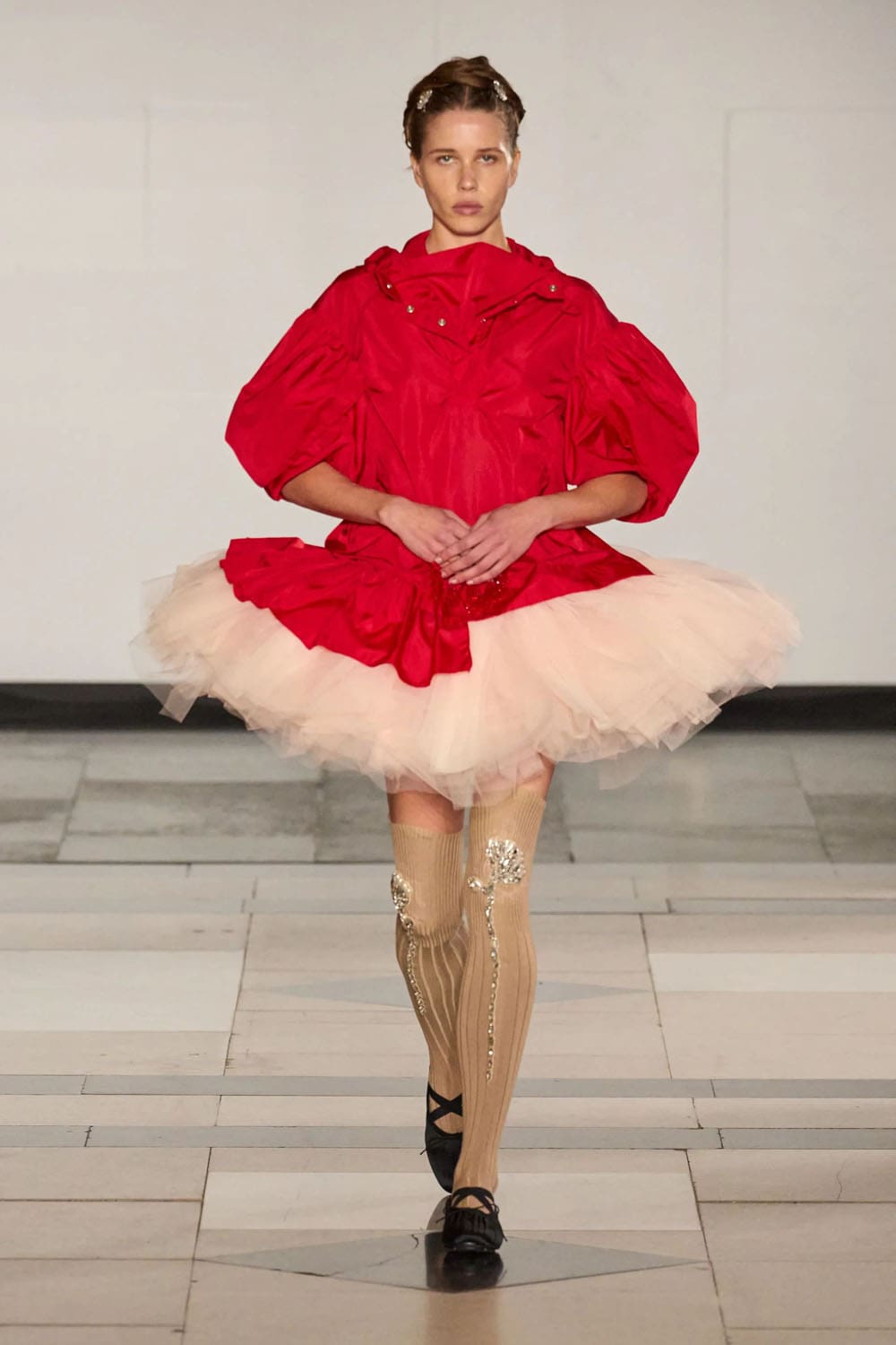 Simone Rocha Primavera Verano 2025 Londres Runway Revista (8)