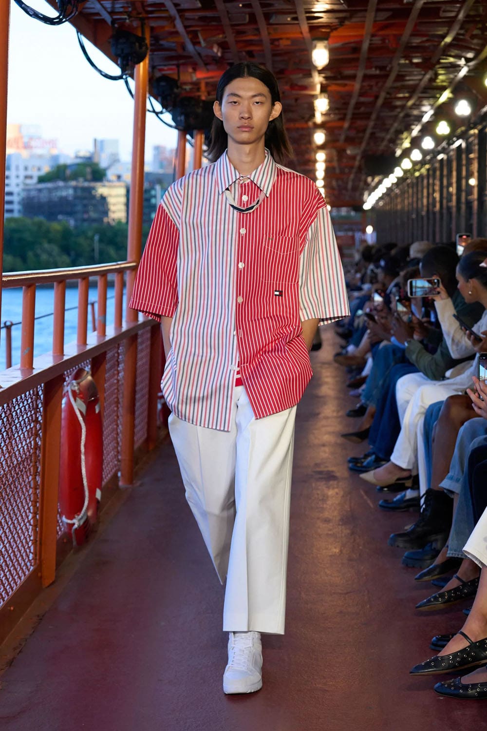 Tommy Hilfiger 2025 New York Runway Magazine (15)