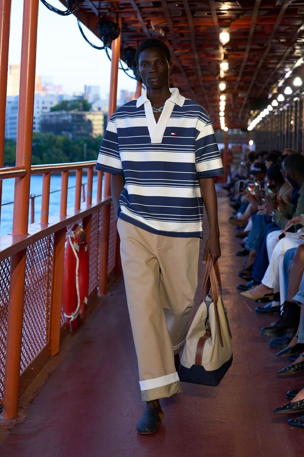 Tommy Hilfiger 2025 New York Runway Magazine (16)