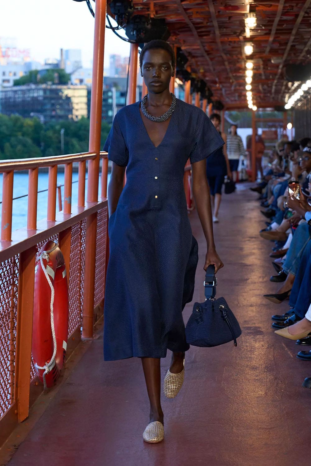 Tommy Hilfiger 2025 New York Runway Magazine (17)