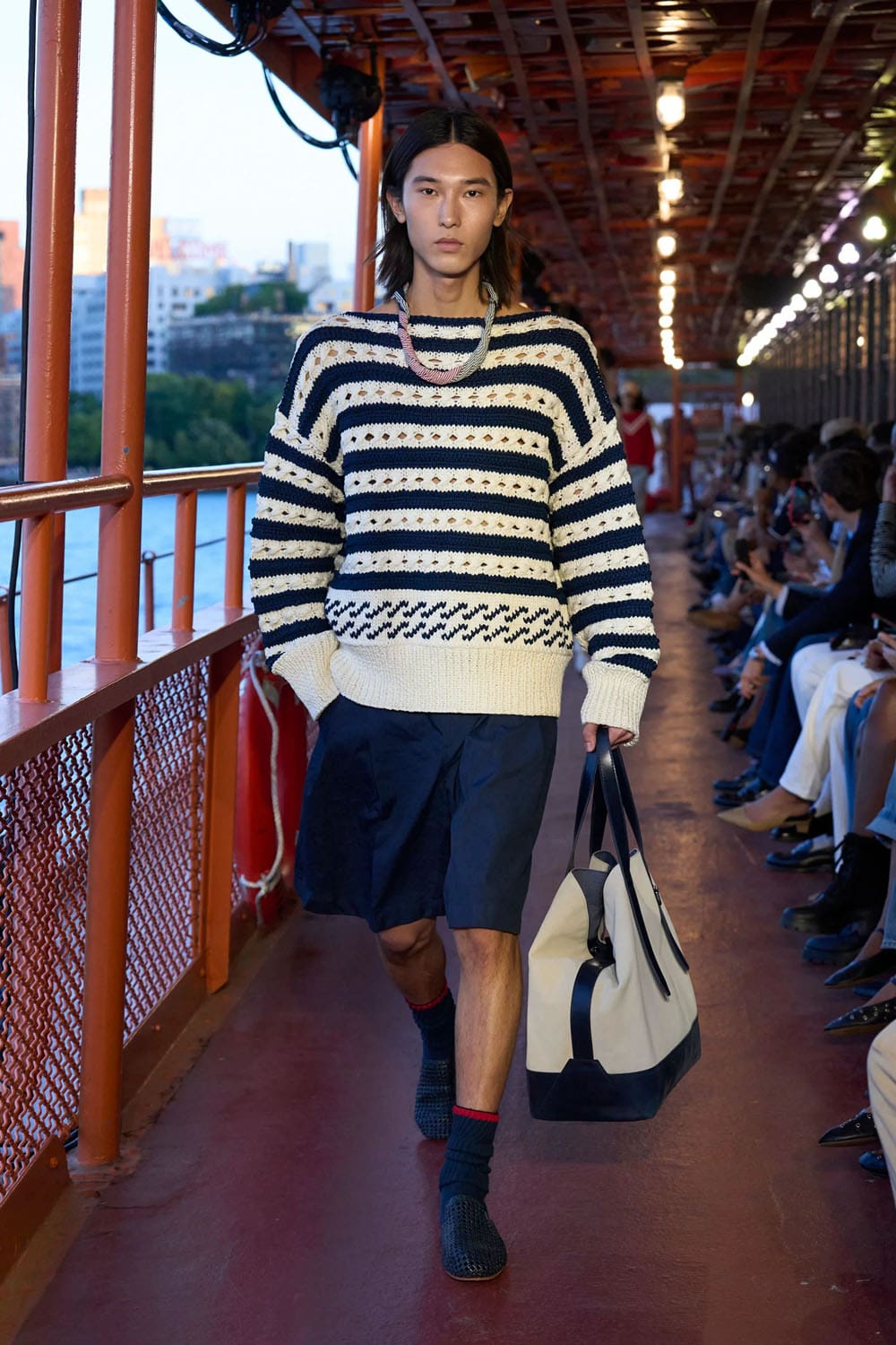 Tommy Hilfiger 2025 New York Runway Magazine (19)