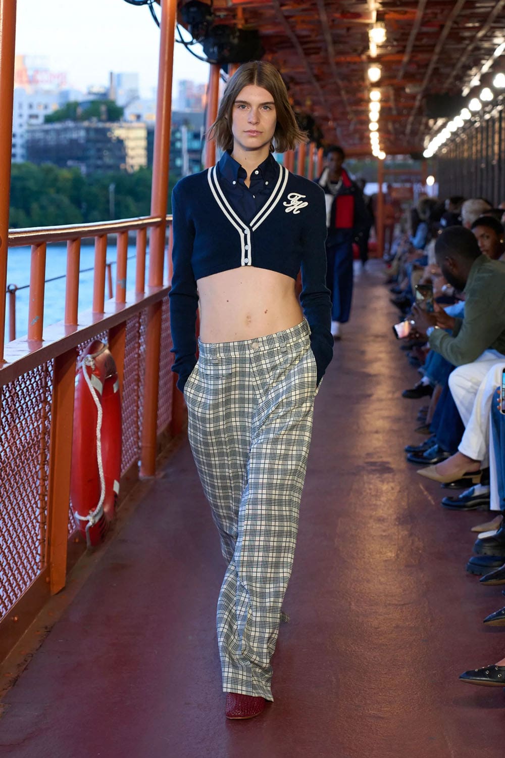 Tommy Hilfiger 2025 New York Runway Magazine (27)