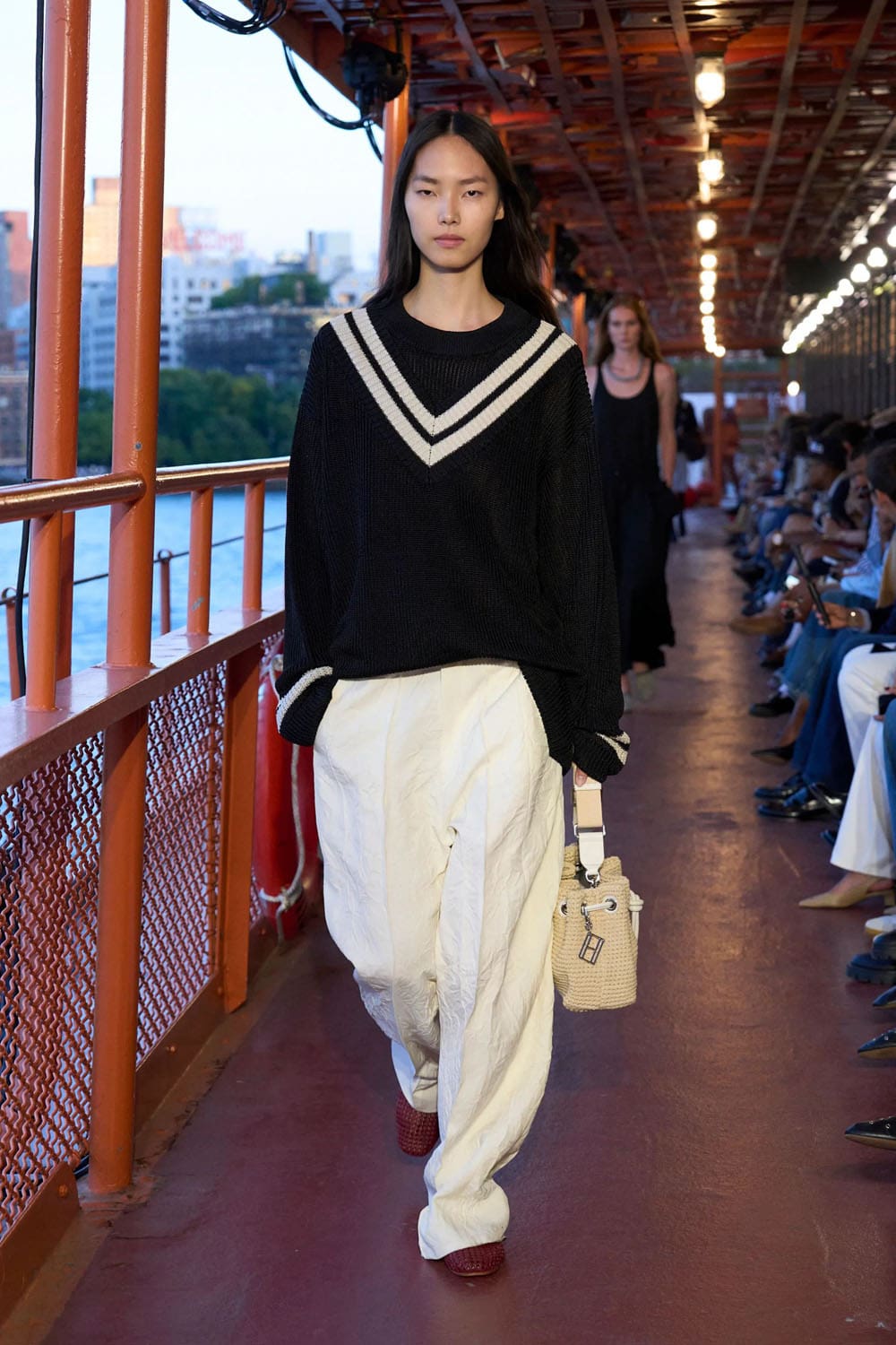 Tommy Hilfiger 2025 New York Runway Magazine (35)