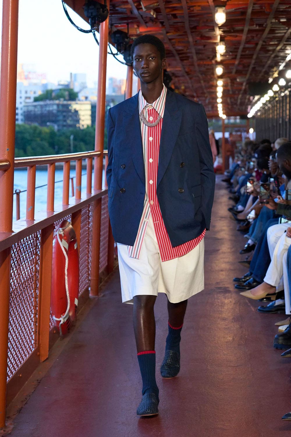 Tommy Hilfiger 2025 New York Runway Magazine (4)