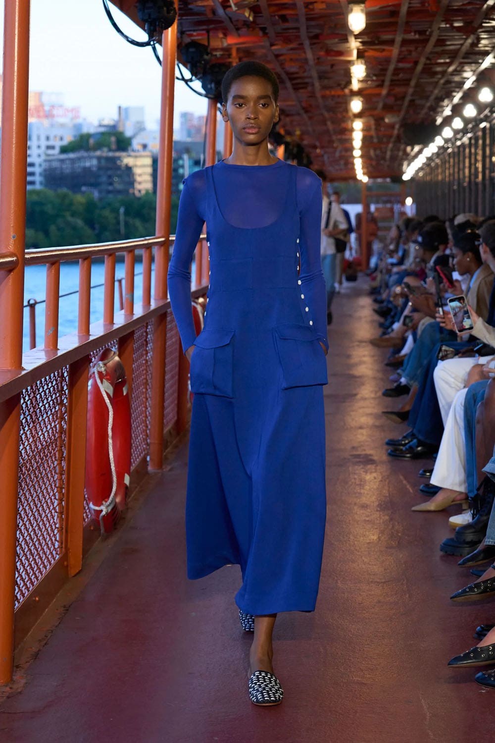 Tommy Hilfiger 2025 New York Runway Magazine (40)