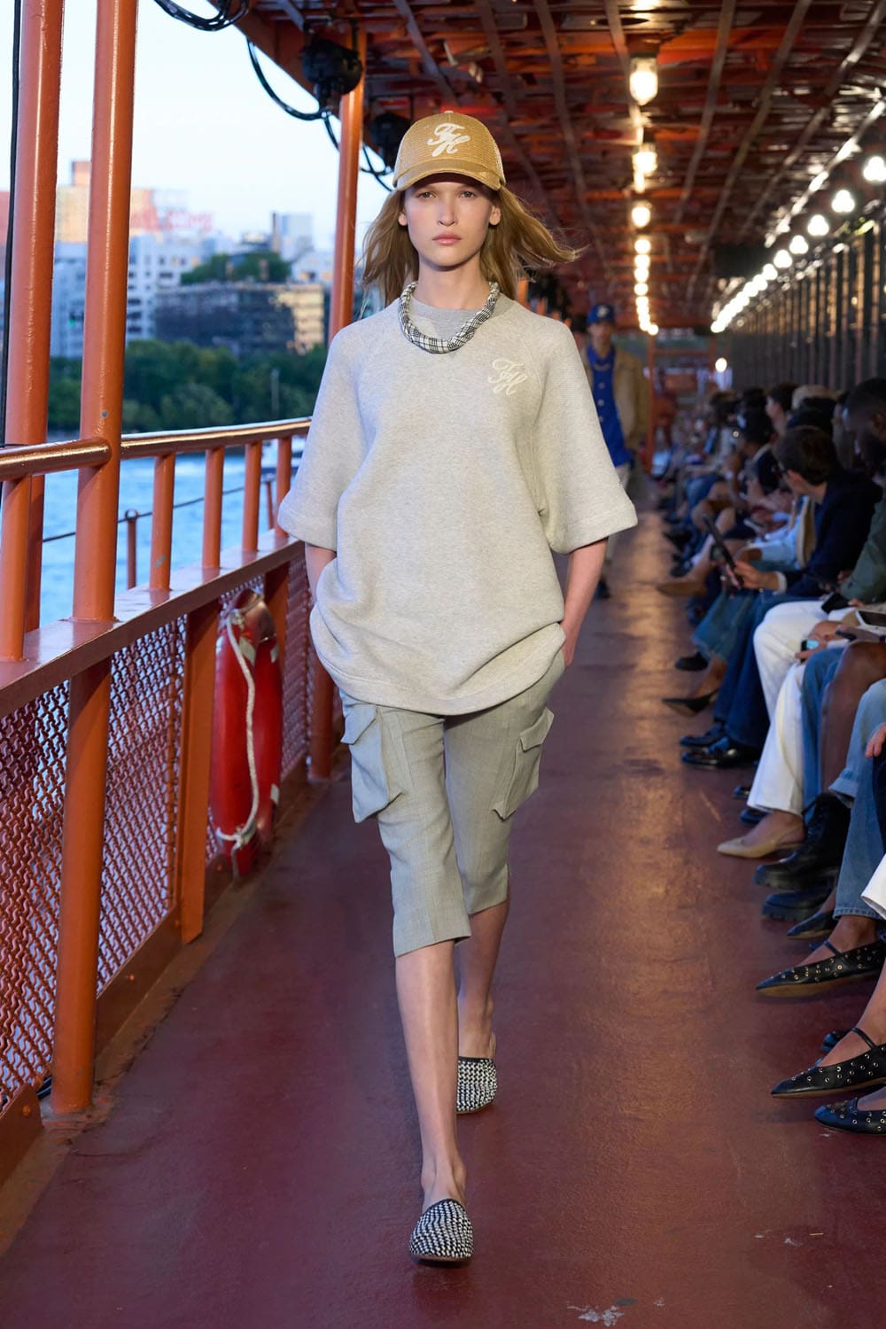 Tommy Hilfiger 2025 New York Runway Magazine (44)