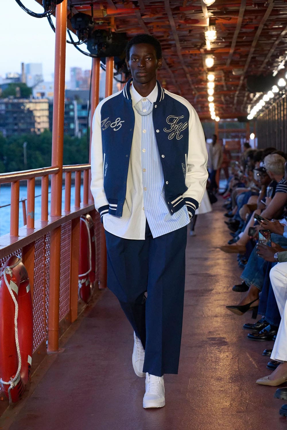 Tommy Hilfiger 2025 New York Runway Magazine (49)