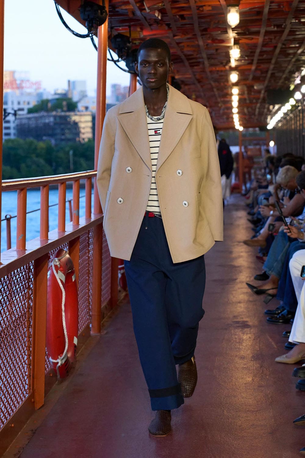 Tommy Hilfiger 2025 New York Runway Magazine (52)