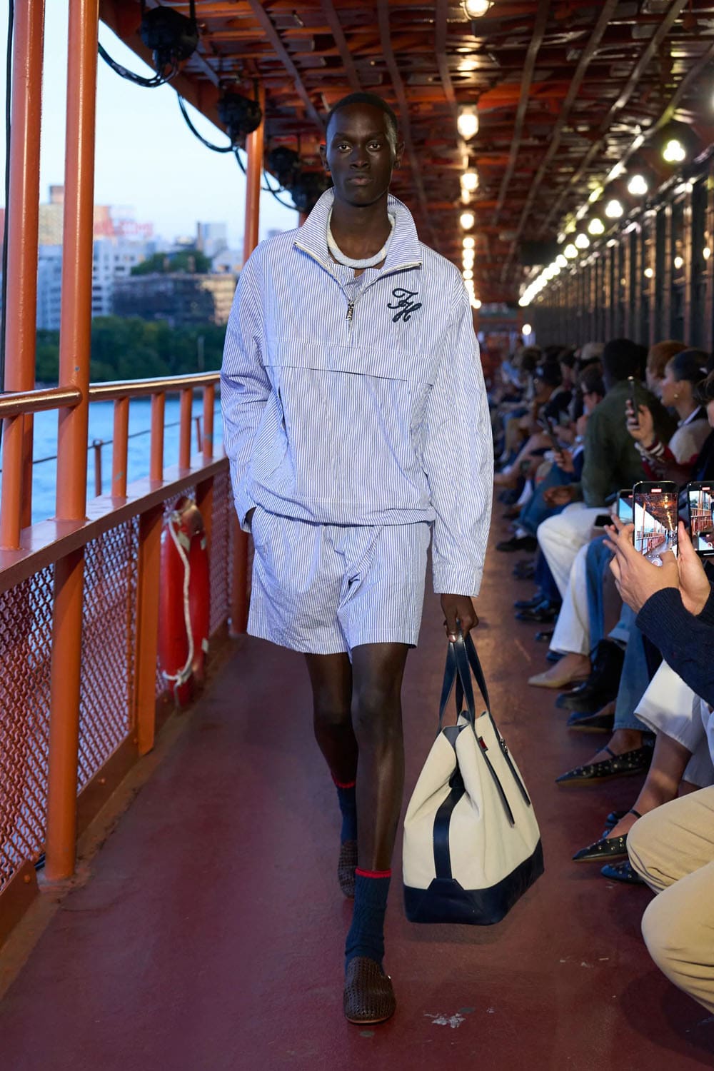 Tommy Hilfiger 2025 New York Runway Magazine (59)