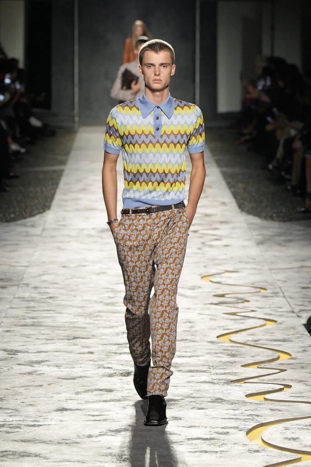 Versace Spring Summer 2025 Milan Runway Magazine (17)