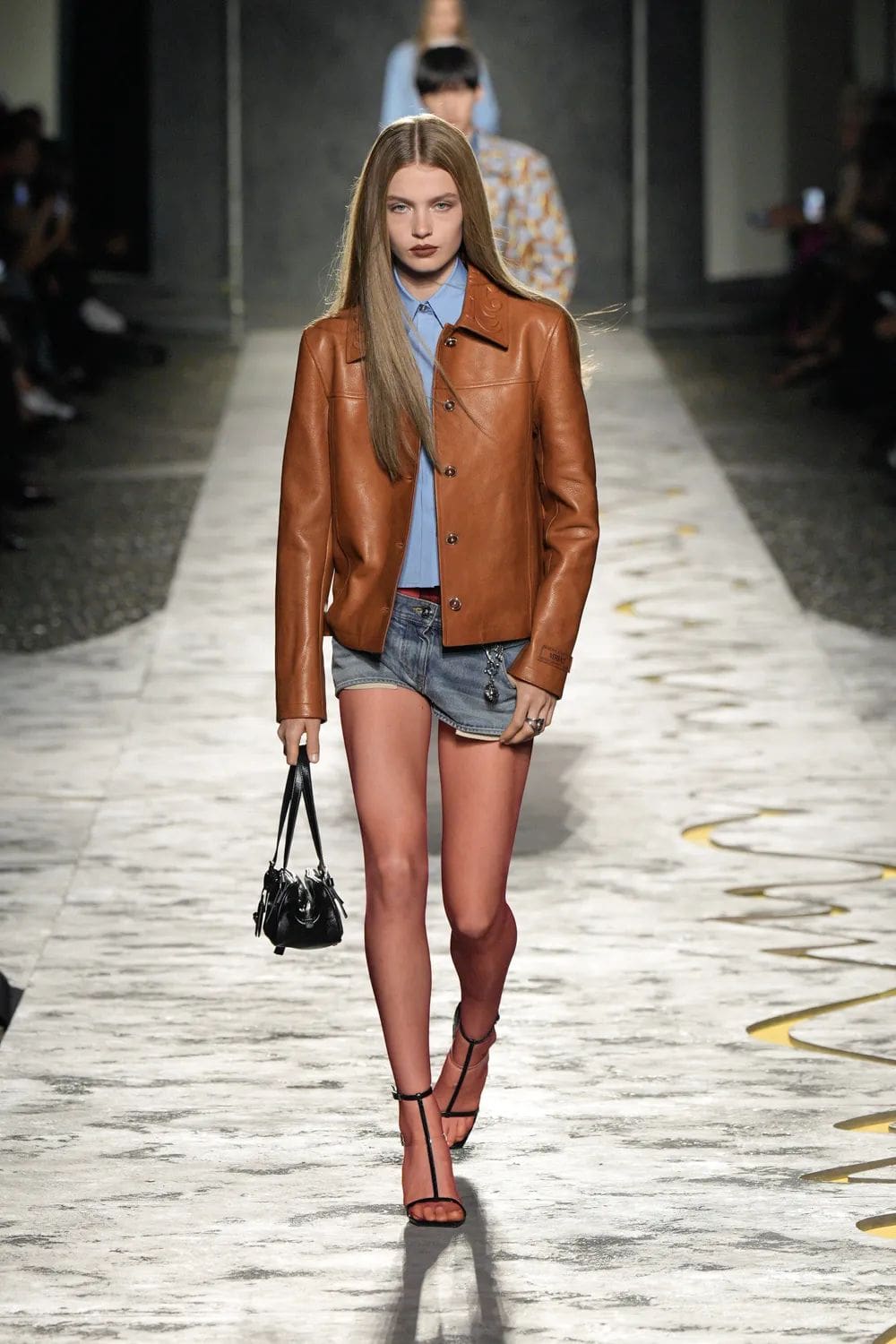 Versace Spring Summer 2025 Milan Runway Magazine (19)