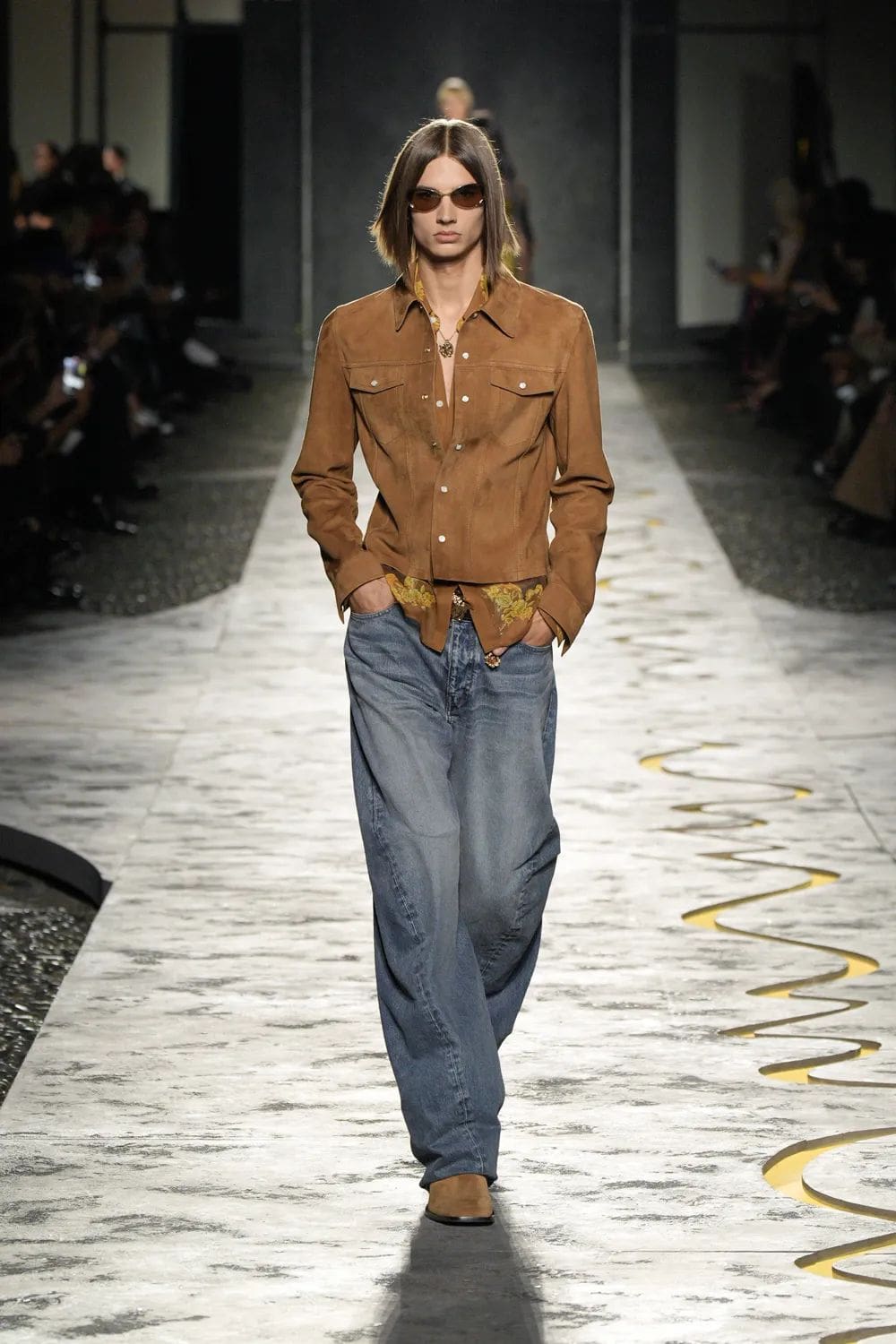 Versace Spring Summer 2025 Milan Runway Magazine (27)