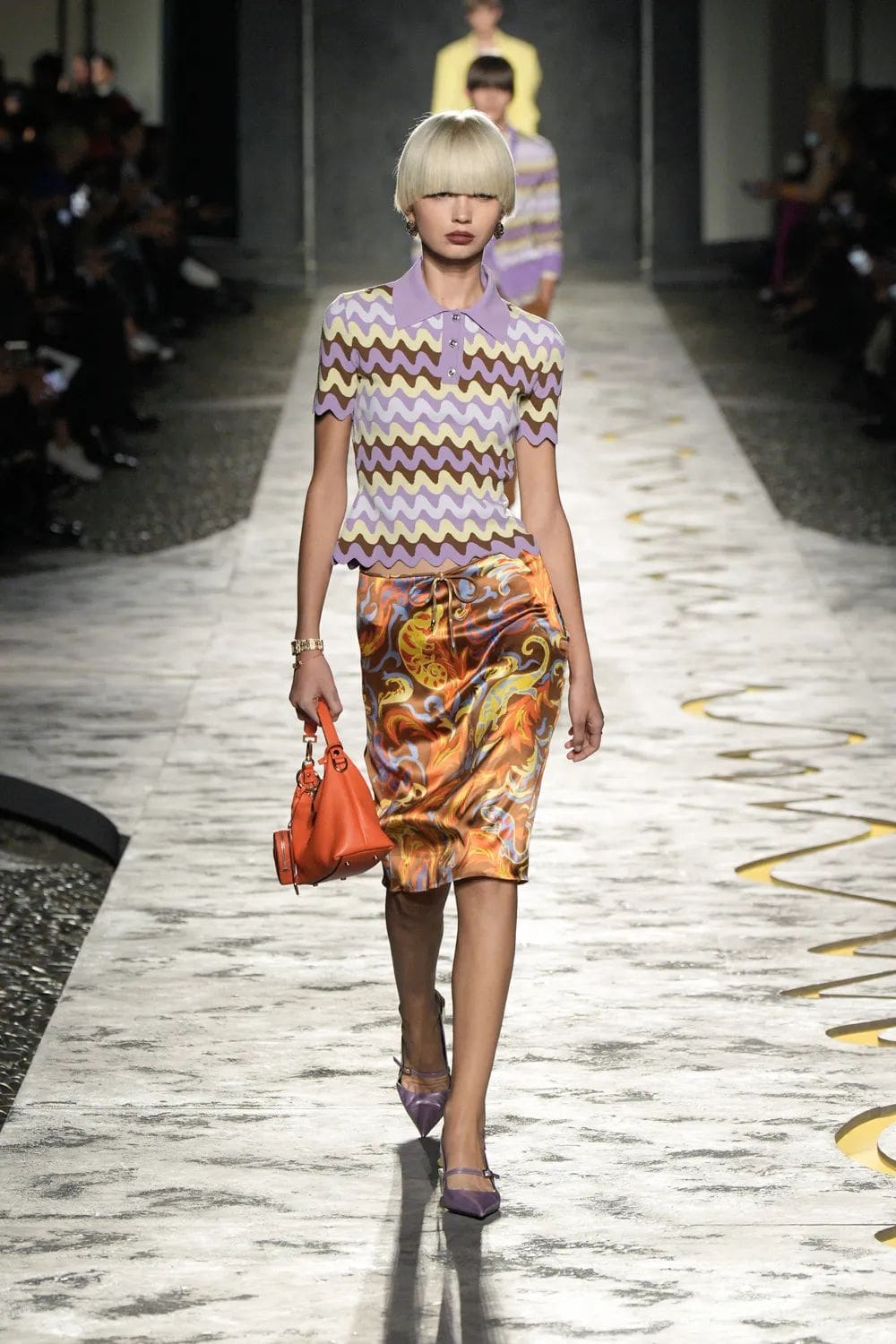 Versace Spring Summer 2025 Milan Runway Magazine (37)