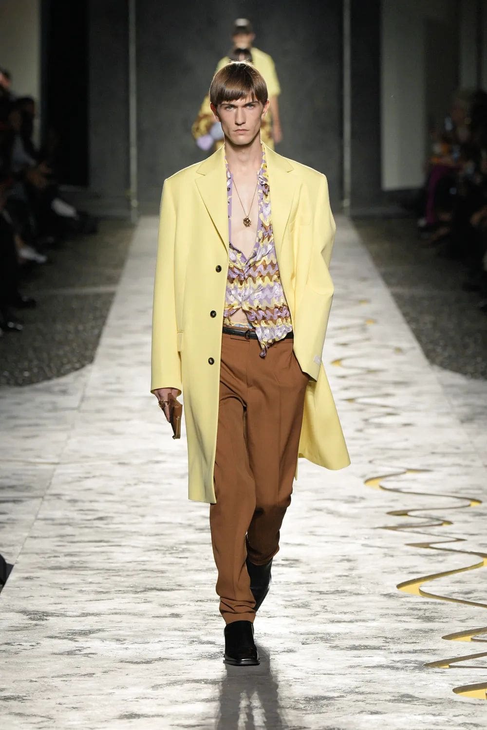 Versace Spring Summer 2025 Milan Runway Magazine (39)