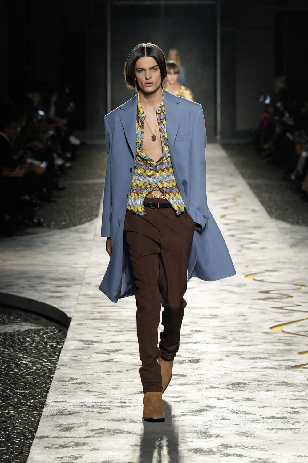 Versace Spring Summer 2025 Milan Runway Magazine (7)